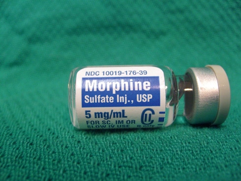 "Os medicamentos foram excluídos das histórias que o psicanalista contou, mas muitos pacientes eram viciados em morfina."
